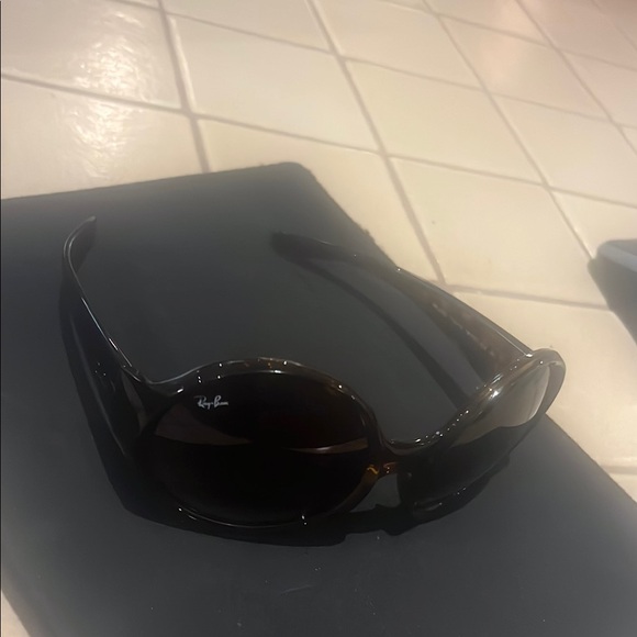 Ray-Ban Women's Dark Brown Sunglasses - Picture 7 of 8